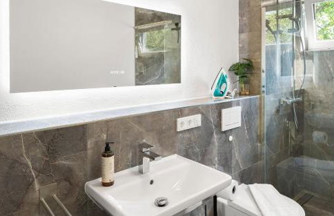 Lit Living Deluxe Apartments Wörth - Parking - Box Spring - BBQ - Balcony - Foto 65