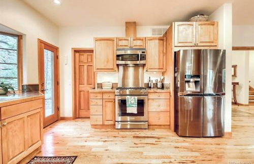 Luxurious Rocky Mountain Retreat above Boulder - Foto 12