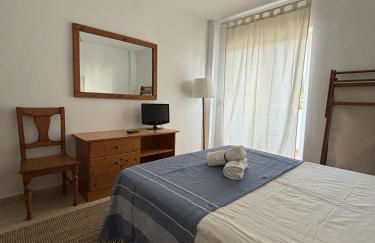 Apartamento con piscina y delante de la playa - Foto 7