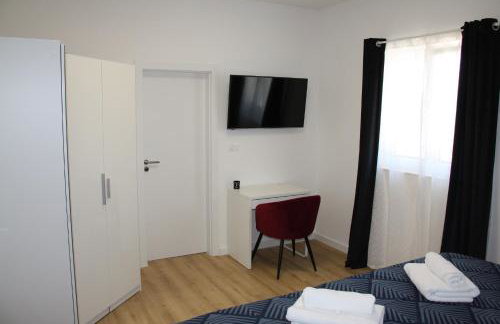 MEL'S HOUSE - Photo 26