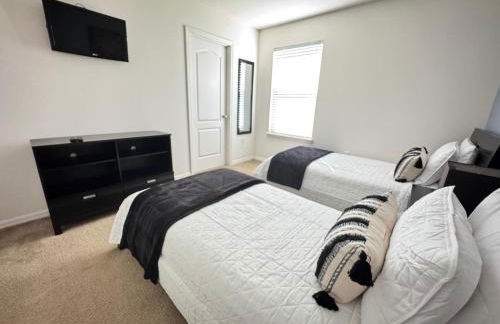 Incrível casa 5BD/5BA com piscina perto da Disney - Foto 27