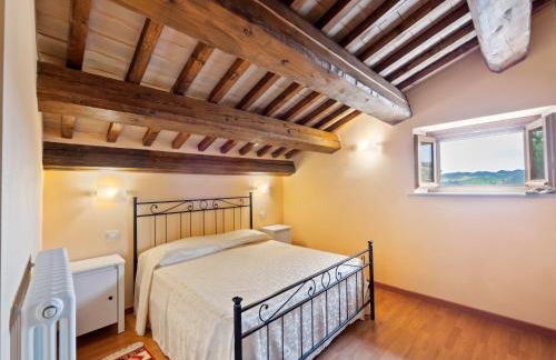 Beautiful Villa in Belforte All'isauro With Swimming Pool - Foto 22