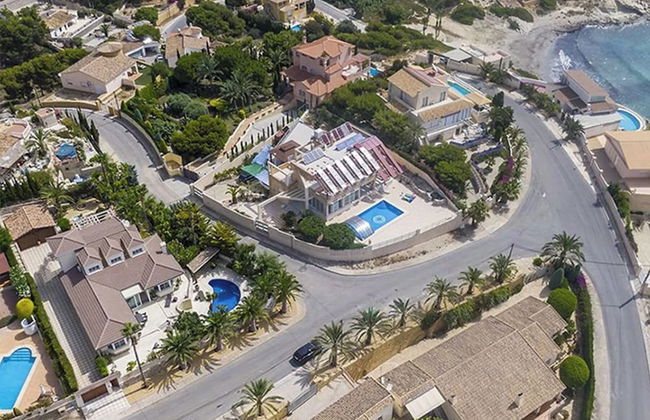 4bed Villa Sleeps 8- Pool, Garden, Bbq, Near Beach - Foto 48