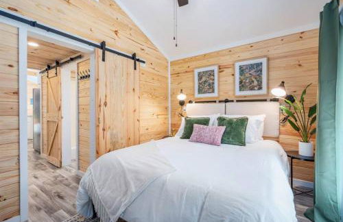 8 All Decked Out, Luxury Tiny House, Boat Parking Mins to Lake Guntersville, Downtown - Foto 22