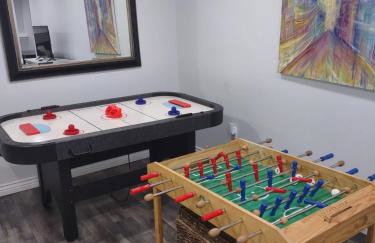 Farmington Gem 6BR Hot Cold Tub Sleeps 15 - Foto 24