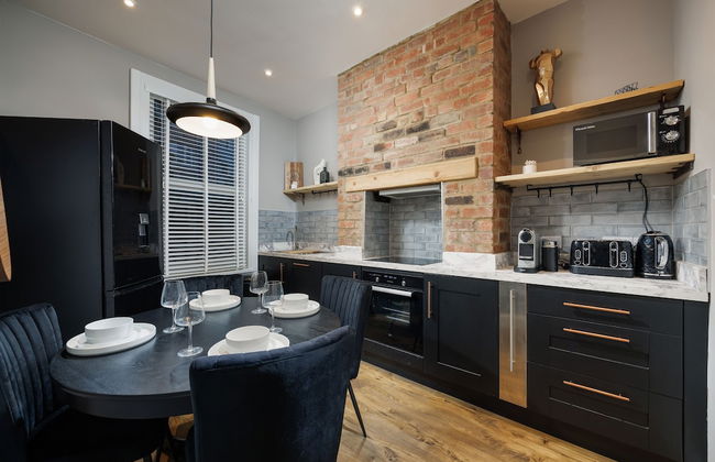 Beautiful 3 Bed House - Habita Property - Photo 20