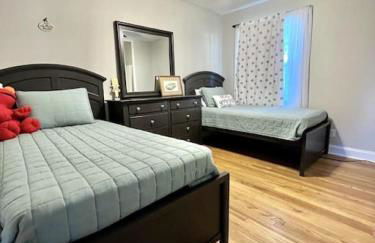 Talladega Nights to nearby Nascar ZMax CLT - Photo 14