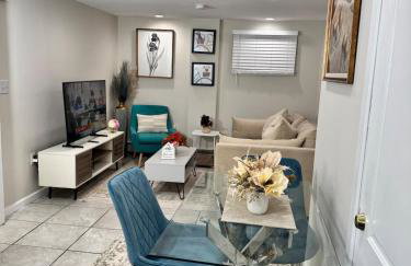 Julie's Cozy 2 Bedroom Basement Apartment - Foto 3