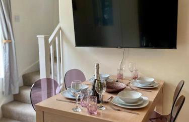 Rhubarb Retreat - Stylish House, Sleeps 5, 10 mins to Durham City & Parking & Garden - Foto 18
