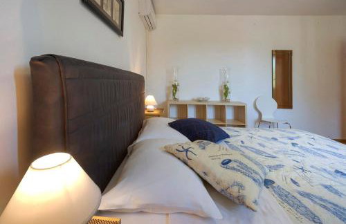 Apartment Doris with Private Pool and large Garden - Photo 3