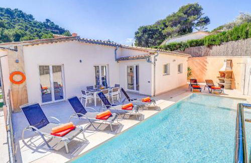 Villa Zaragoza by Villa Plus - Photo 1