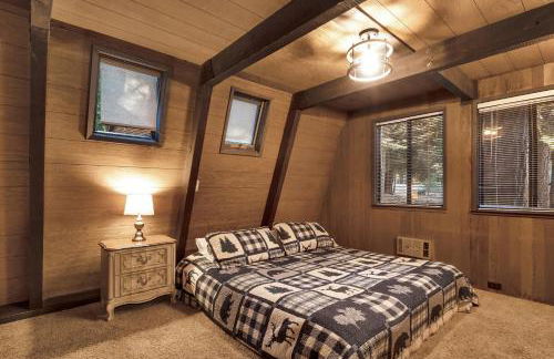 Truckee Cabin Getaway - Sleeps 6 - Foto 12