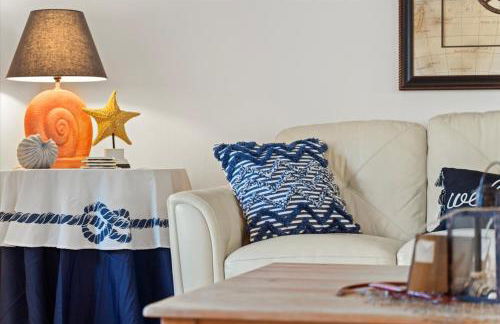 Waterfront - Private Pool - Pet Friendly - Photo 14