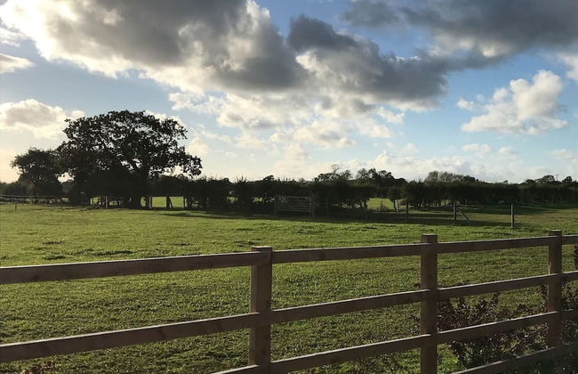 Oakley Country Retreat-1 Bed-garden-free Parking - Photo 39