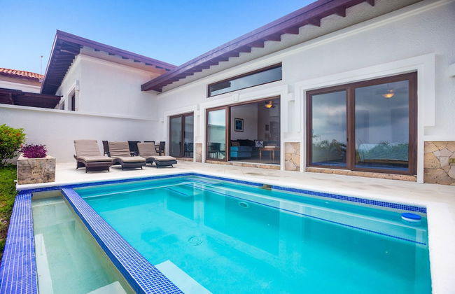 Pristine Bay Villa 1304 with large pool - 3 bedroom 3 Condo by RedAwning - Foto 21