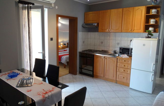 Scenic and Sunny Apartments With Sea View and Balcony - Foto 9