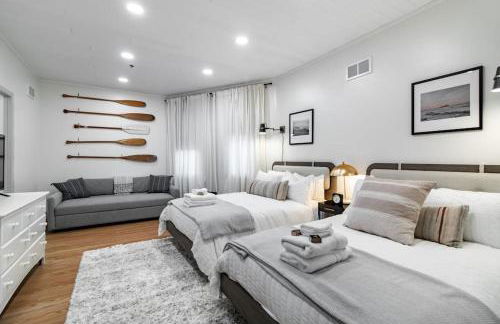 Riverfront Retreat - 2 Units - 3BR - Free Parking - Foto 21