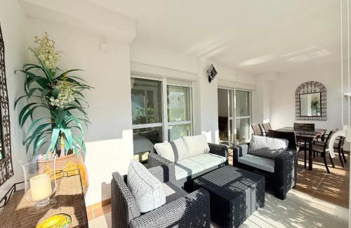 2 Bed Garden Apartment Benavista Direct Pool Access Walk to Golf, Tennis & Amenities - Photo 8