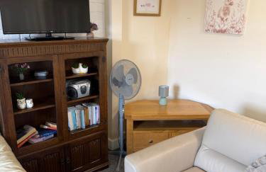 Quiet, Sleeps 7, Notts City, Transport, Motorpoint, Trent Bridge GF - Foto 15