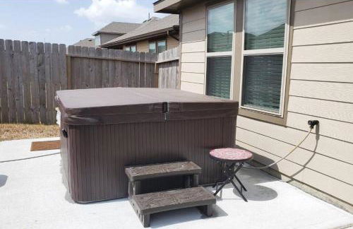 Katy Vibes With Jacuzzi, Elegant and Peaceful 3BR - Foto 30