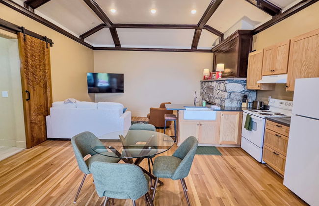 Peach Street Inn by WanderLodges - Photo 35