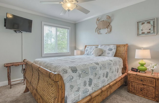 Southbay 33 Short walk to 300ft of Private Beach 3 Bedroom Townhome - Foto 3