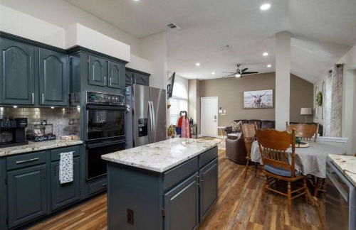 Pool, Games & World Cup Fun for the Whole Family - Foto 6