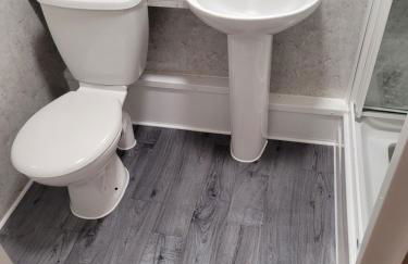 Stonesthrow 184 Broadside Chalet Park Stalham - Photo 32