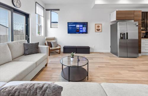 Spacious Downtown Indy Home Perfect for Groups - Photo 5