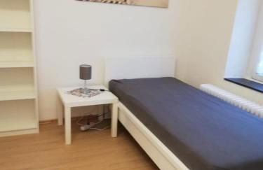 Gemütliche Altbauwohnungen mit Einzelzimmern und Parkplatz direkt am Haus! - Foto 28