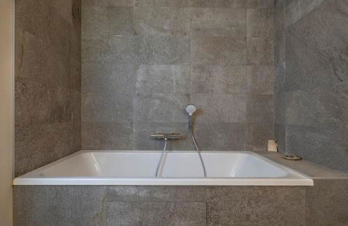 Repos du Loup - Chalet 4CH 4SDB Jacuzzi BainNordique - Photo 10