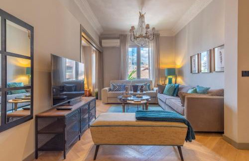 Spacious 3-Bed Apartment in Salamanca Madrid - Photo 2