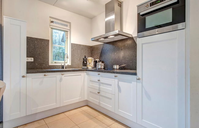 Restyled Thatched Villa Near the Sea in Cosy Domburg - Photo 7