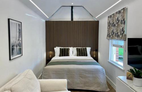 Boutique Cottage by Bishop's Stortford train station, easy to Stansted Airport & Parking - Foto 1