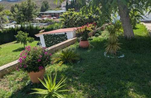 Chalet con piscina, barbacoa y jacuzzi en Valencia - Photo 5