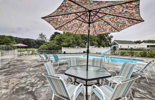 Charming Farmhouse with Pool and Fishing Pond! - Foto 36