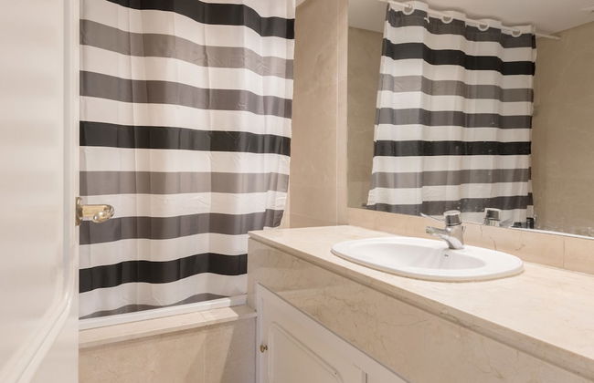 Infocom Apartment Golden Mile Coto Real - Foto 13