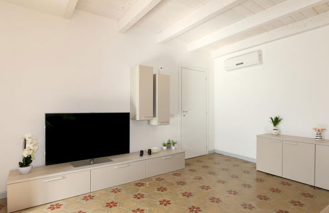 Welcomely - Xenia Boutique House 5 - Photo 12