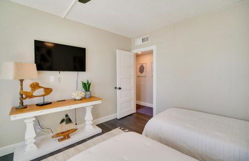 Oceanfront Satellite Beach Condo with Balcony, Views - Foto 17