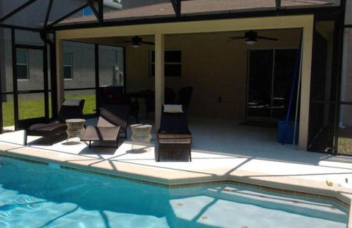 Clearwater Holiday Home - Photo 9