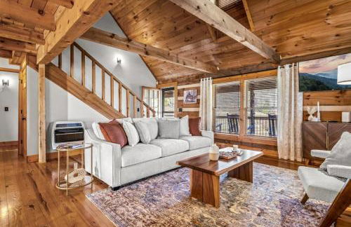 Hidden Star Hideaway-Blackberry Farm-Smoky Mtn Nat Park-Hot Tub- Fire Pit- Fenced Yard- Pet Friendly - Foto 31