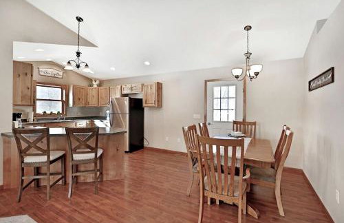 Lakefront Cottage Fully Equipped with Excellent Location in Saint Croix Falls, Wisconsin - Foto 13