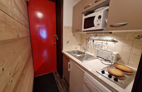 Studio moderne au pied des pistes avec balcon Sud - FR-1-181-2555 - Foto 10