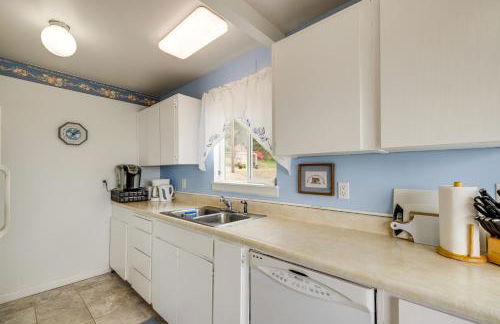 Peaceful Cloverdale Home - Walk to Winema Beach - Foto 8