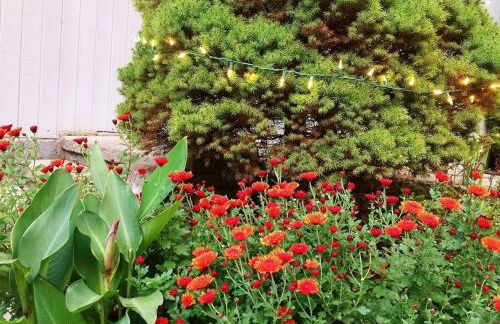 NatureGlow Residence Stylish Contemporary Home - Foto 38