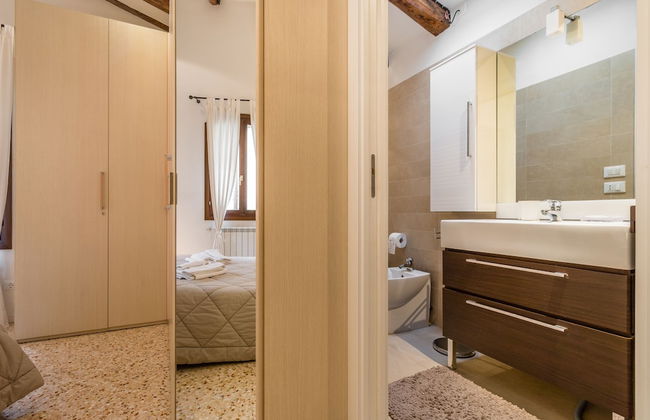 Corderie de la Tana Biennale Exhibition - Foto 16