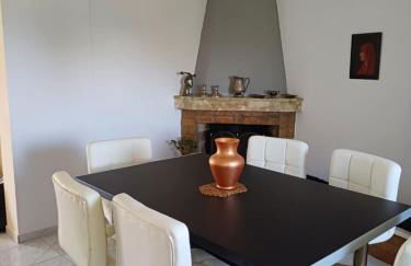 Glossy Messinian Escape - Foto 5