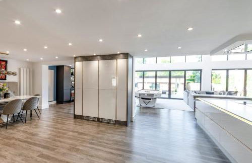 5 Bed Villa-Sleeps 10-Hot Tub-Bar & Pool table - Foto 10