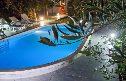 Four-Bedroom Holiday Home Kucice With A Fireplace 09 - Photo 17