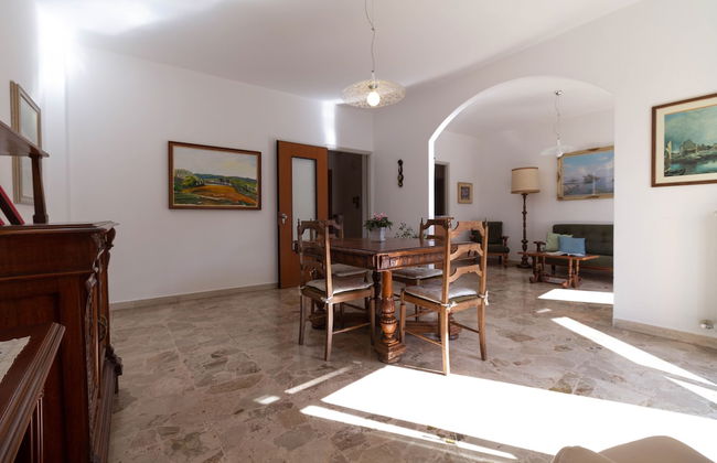 Mamma Ciccia Holiday Home - Lake Front Apartment - Foto 13